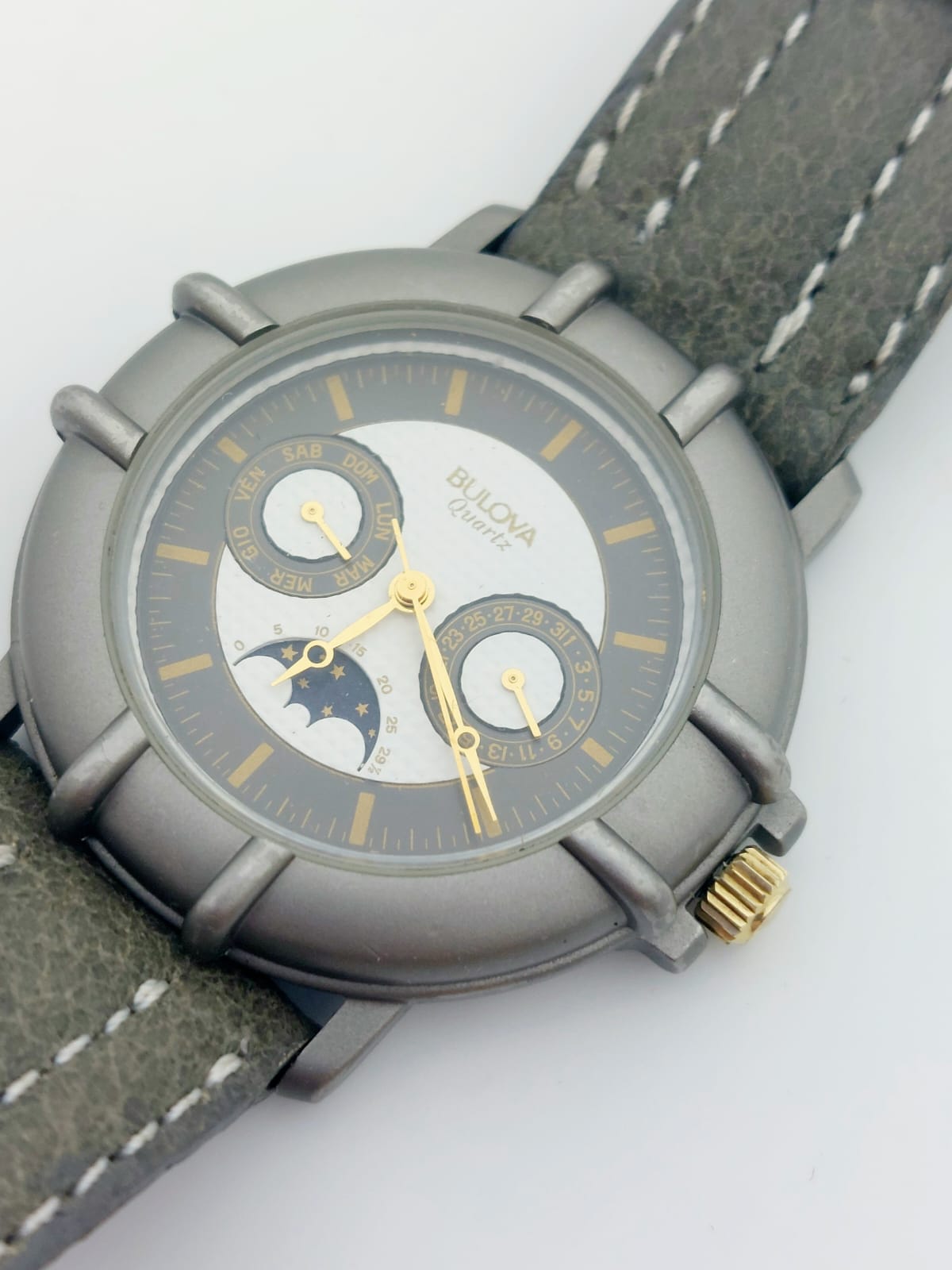 Vintage Bulova Navi star full date watch
